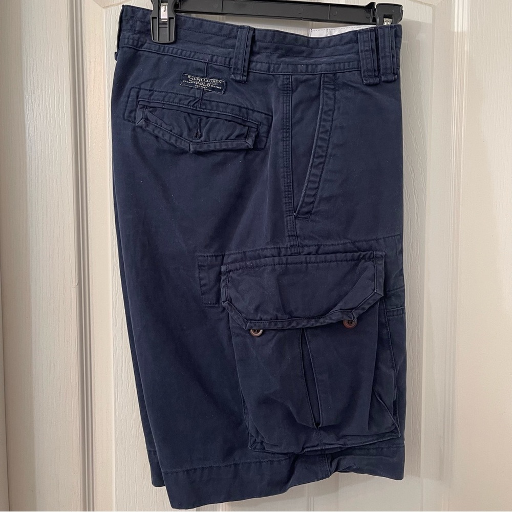 Polo by Ralph Lauren Cargo Short - Navy.  Mens: 31**.